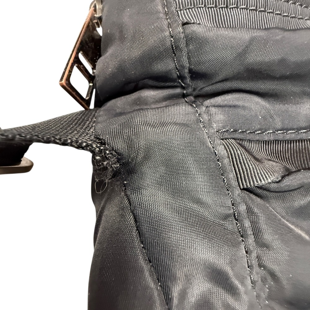 Lululemon all‎ night festival nylon black flap cross body purse - Picture 4 of 10